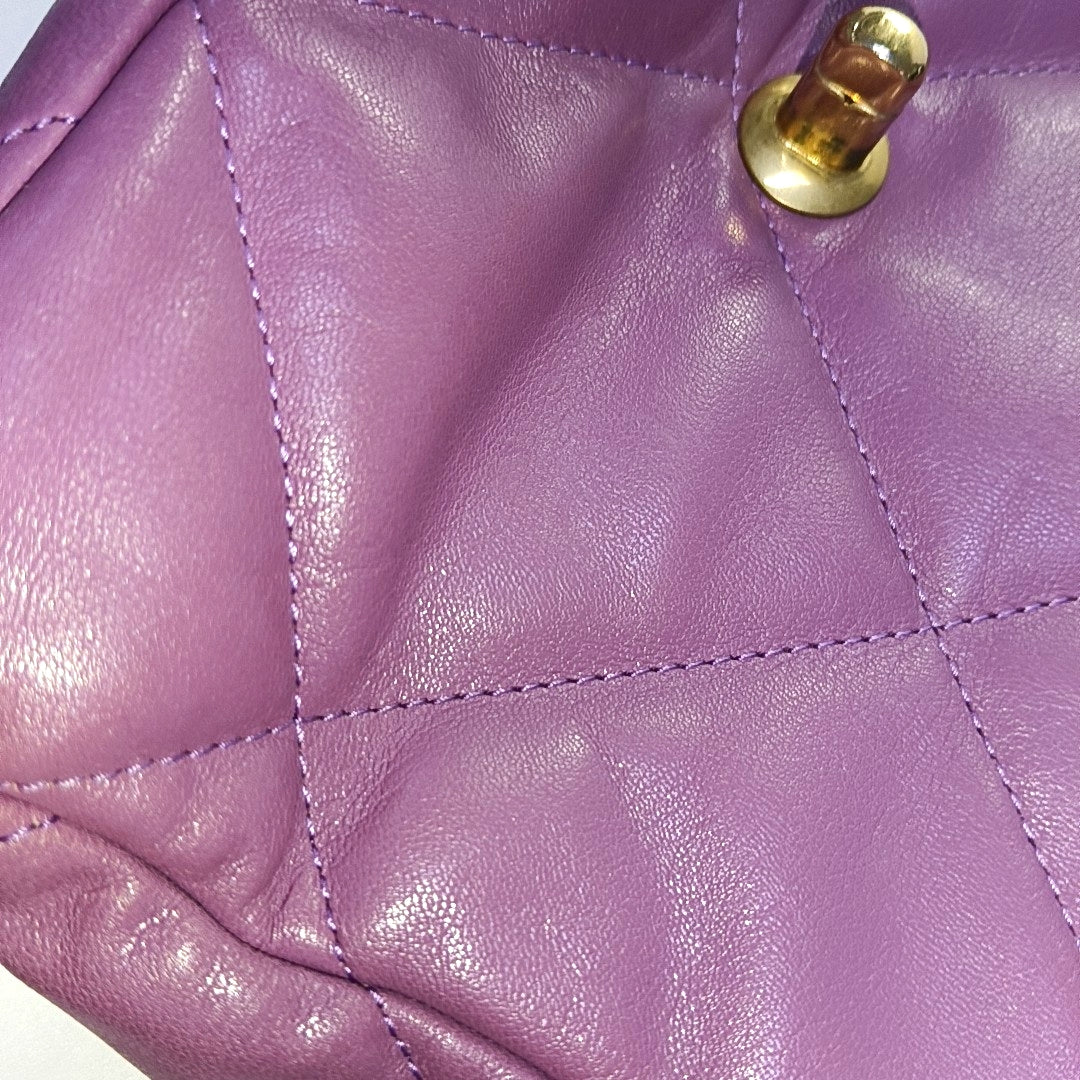 CHANEL CHANEL 19 Small Pastel Pink Lamb Leather Quilted Stitch Shoulder Bag Crossbody Bag Gold Silver Rhodium Hardware 30 Clasp-(SKU)-966023711