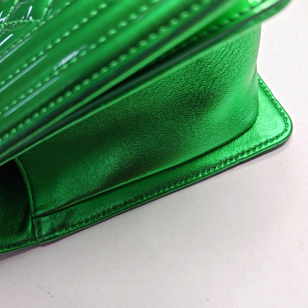 CHANEL BOY CHANEL Medium Green Patent Leather Quilted Shoulder Bag Crossbody Bag with Detachable Strap-(SKU)-959630688