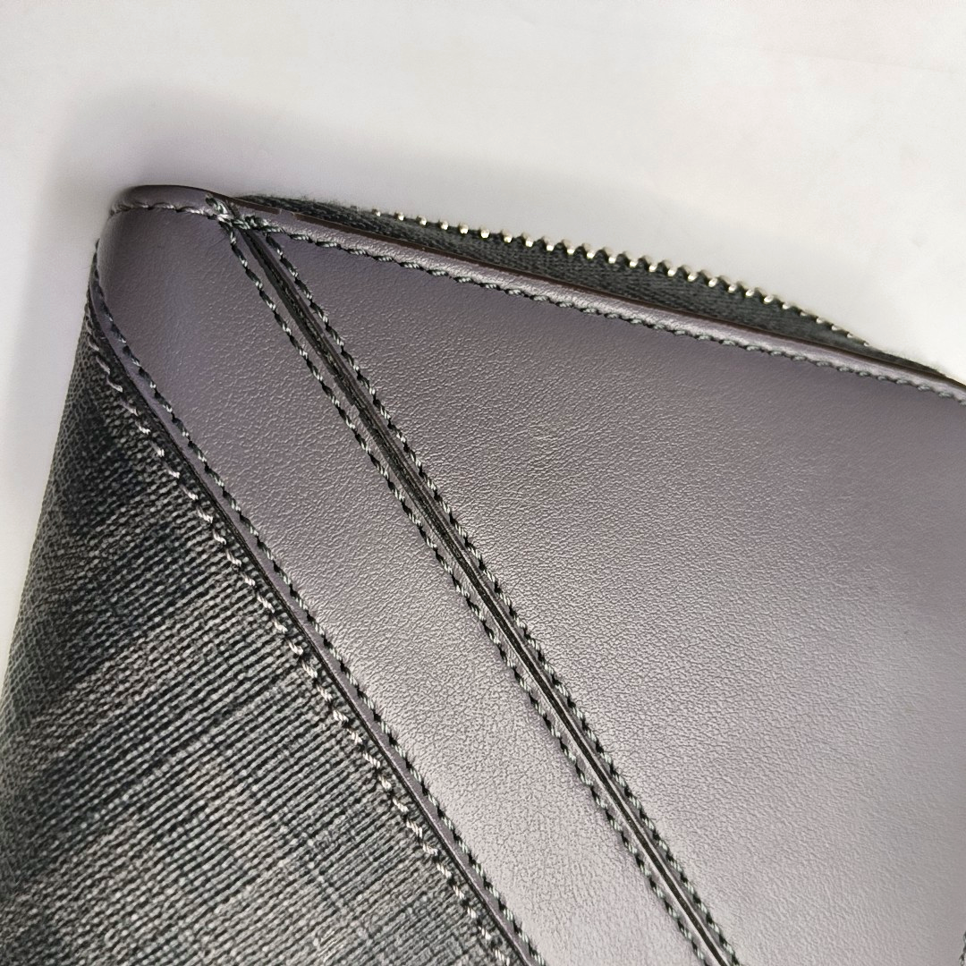 FENDI Diagonal 灰色牛皮双F印花钱包 Silver Hardware-(SKU)-954317346