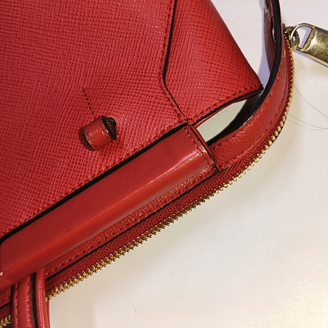 FURLA Tote bag Red Leather Crossbody Bag Handbag Single Shoulder Bag Golden hardware Removable shoulder strap-(SKU)-940601007