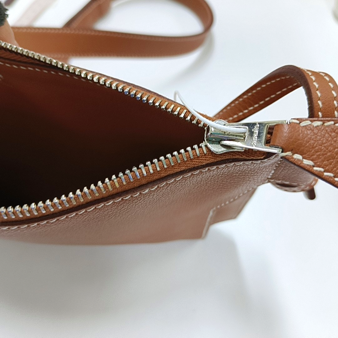 HERMÈS Ultrapla 24 Gold Brown Evercolor Calfskin Crossbody Bag Shoulder Bag Handbag Silver Hardware Z-(SKU)-957460008