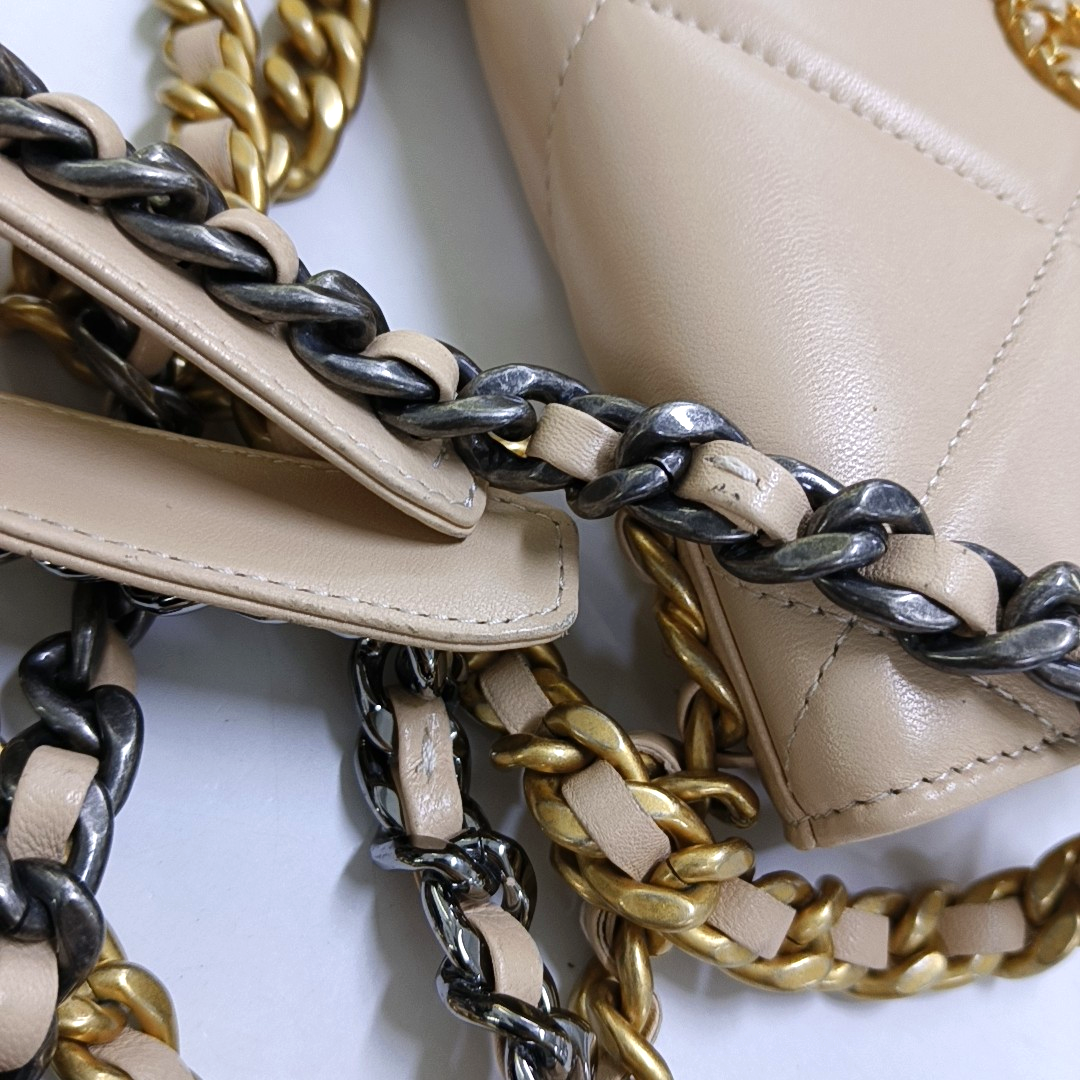 CHANEL CHANEL 19 WOC Beige Lamb Skin Quilted Stitched Crossbody Shoulder Bag Handbag Tote Bag Golden Silver Rhodium Hardware 31 Clasp-(SKU)-949178375
