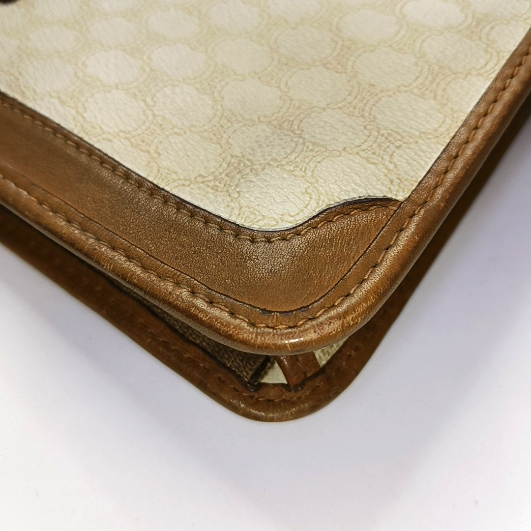 CELINE White Coated Canvas Triumph Handbag Golden hardware-(SKU)-953110143