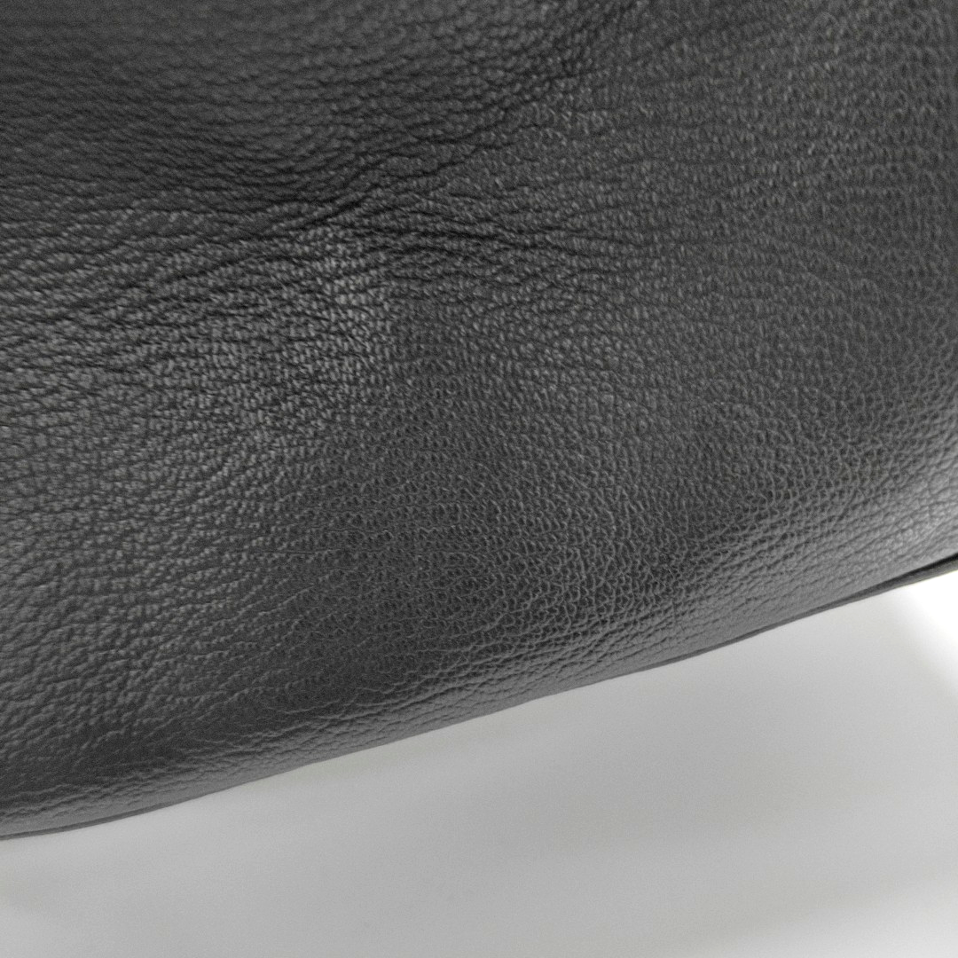 Miu Miu Tote bag Black Cowhide Textured Single Shoulder Bag Tote Golden hardware Removable shoulder strap-(SKU)-955830473
