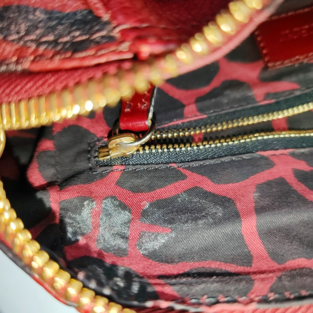BURBERRY Red Leather Fringe Shoulder Bag Golden hardware-(SKU)-947960659