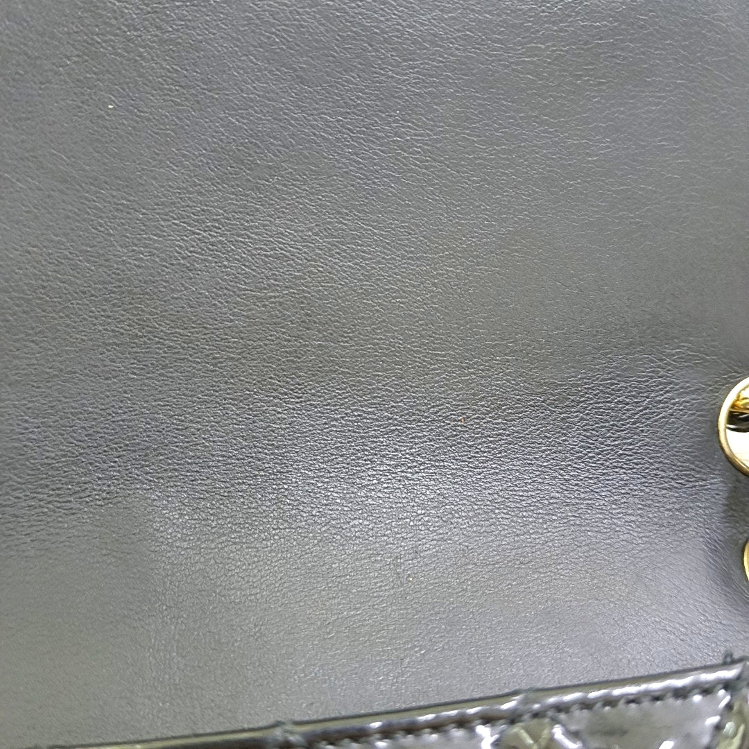 CHANEL CLASSIC FLAP Medium Black Patent Leather Cannage Flap Single Shoulder Bag Gold Black Red Hardware 13 Clasp-(SKU)-969308446