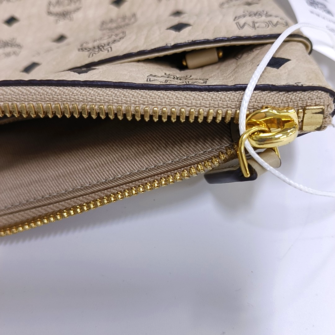 MCM Medium size Beige coated canvas old flower printed single shoulder bag, handbag, crossbody bag Golden hardware Removable shoulder strap-(SKU)-938655064