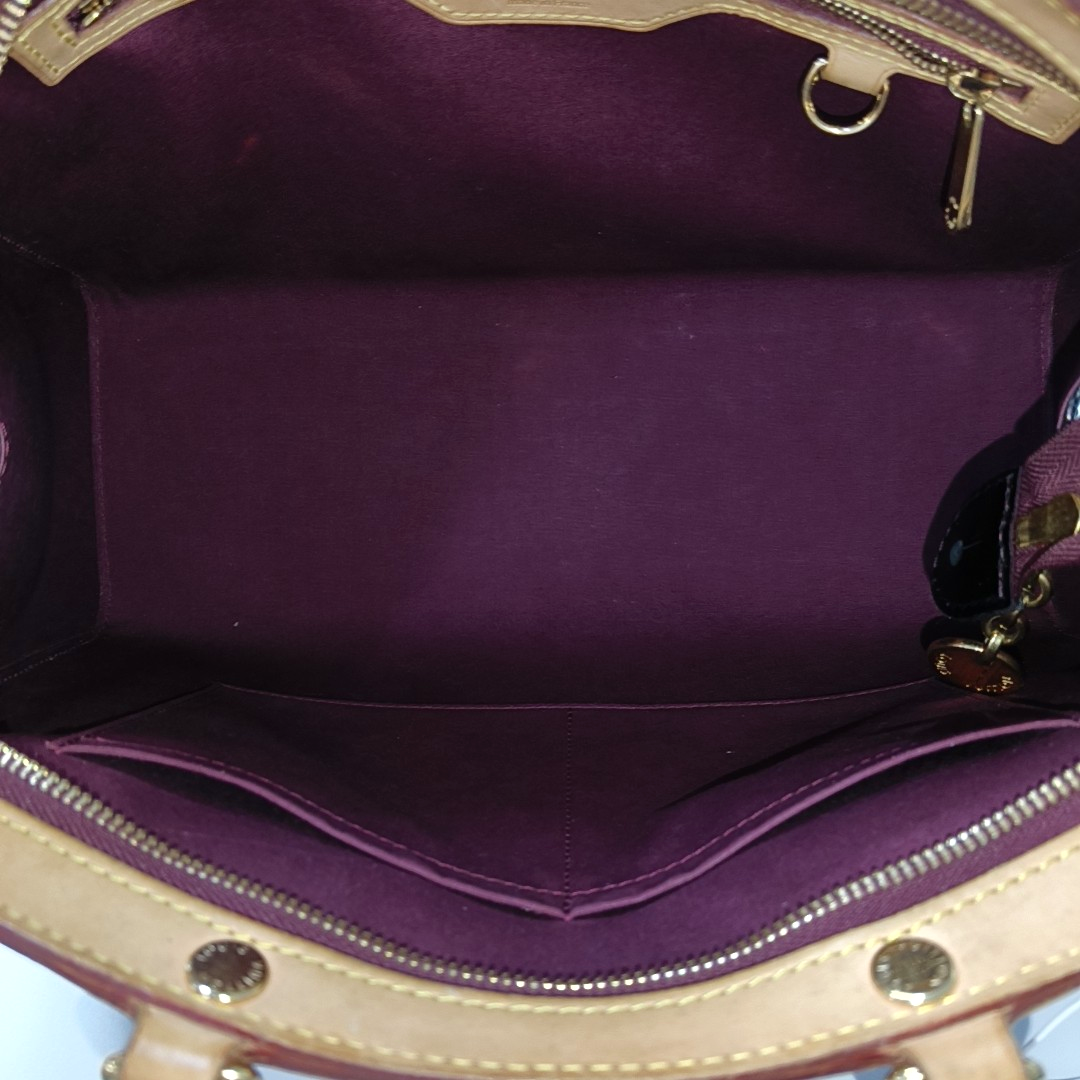 LOUIS VUITTON BREA Medium size Black Patent Leather Textured Doctor Bag Single Shoulder Handbag Golden hardware Removable shoulder strap-(SKU)-956672683