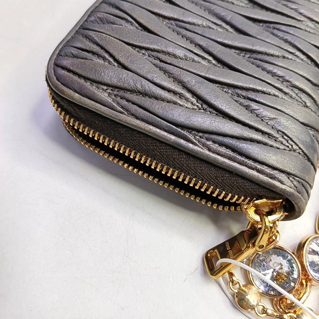 Miu Miu Matelassé Grey Lamb Skin Quilted Crossbody Bag-(SKU)-950467025