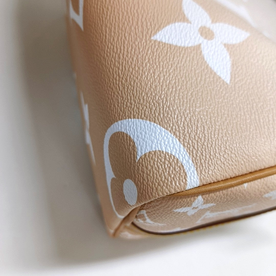 LOUIS VUITTON SPEEDY 25 Apricot Coated Canvas Monogram Boston Bag Crossbody Shoulder Bag Sling Bag Gold Hardware Removable Strap-(SKU)-966306209