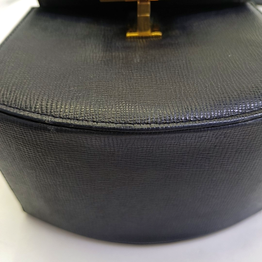 GIVENCHY Box Bag Black Cowhide Embossed Handbag Golden hardware Removable shoulder strap-(SKU)-944013708