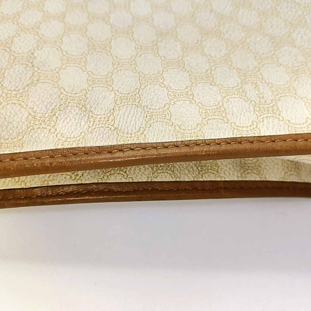 CELINE White Coated Canvas Triumph Handbag Golden hardware-(SKU)-953110143