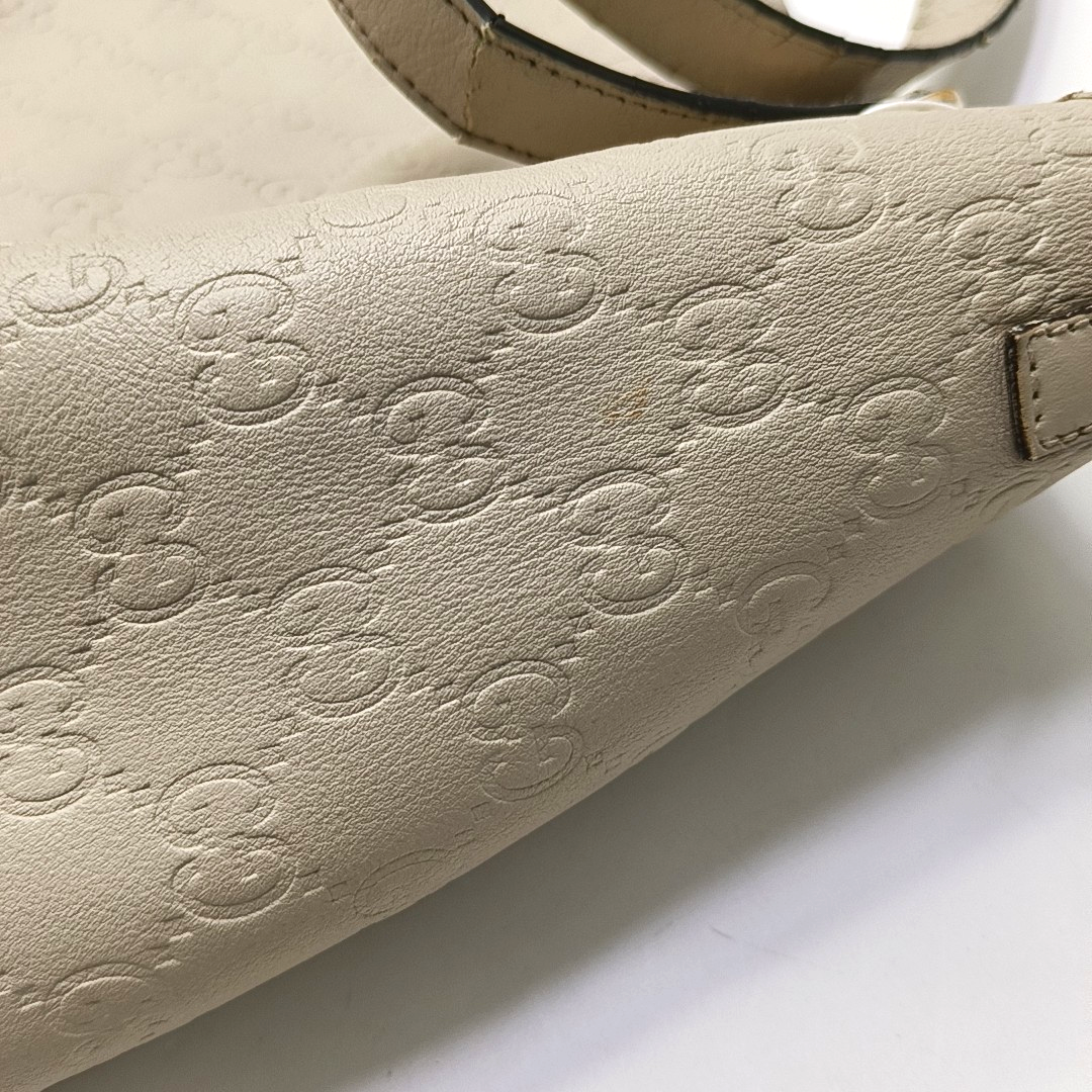 GUCCI Abbey Beige Leather Monogrammed Texture Handbag and Single Shoulder Bag Golden Silver Hardware-(SKU)-950265695