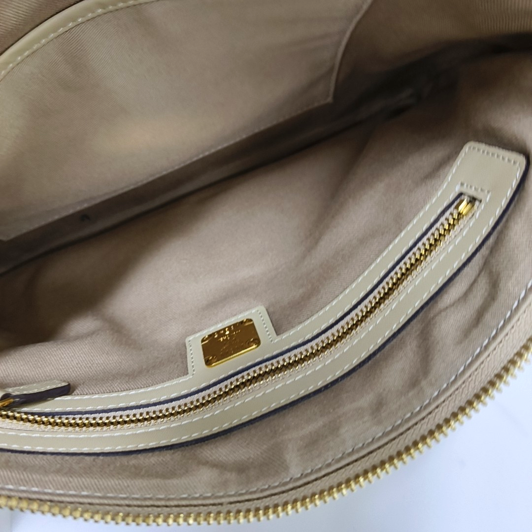 MCM Medium size Beige coated canvas old flower printed single shoulder bag, handbag, crossbody bag Golden hardware Removable shoulder strap-(SKU)-938655064
