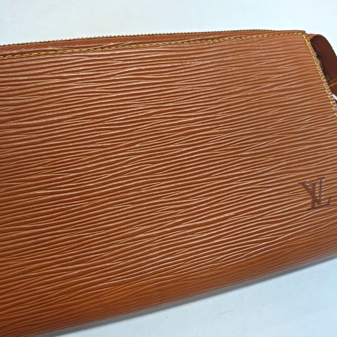 LOUIS VUITTON ACCESSOIRES 棕色EPI牛皮水波纹麻将包Handheld包 Golden hardware Vintage model Removable shoulder strap-(SKU)-948516772