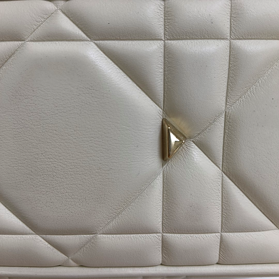 DIOR Lady Dior Small White Leather Cannage Quilted Diana Bag Single Shoulder Bag Tote Bag Crossbody Bag with Gold Hardware Removable Strap-(SKU)-957082816