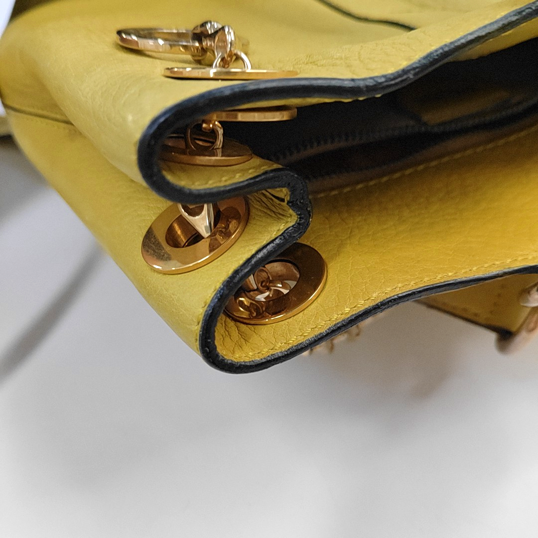 CELINE Yellow Cowhide Single Shoulder Bag Crossbody Bag Golden hardware-(SKU)-946897098
