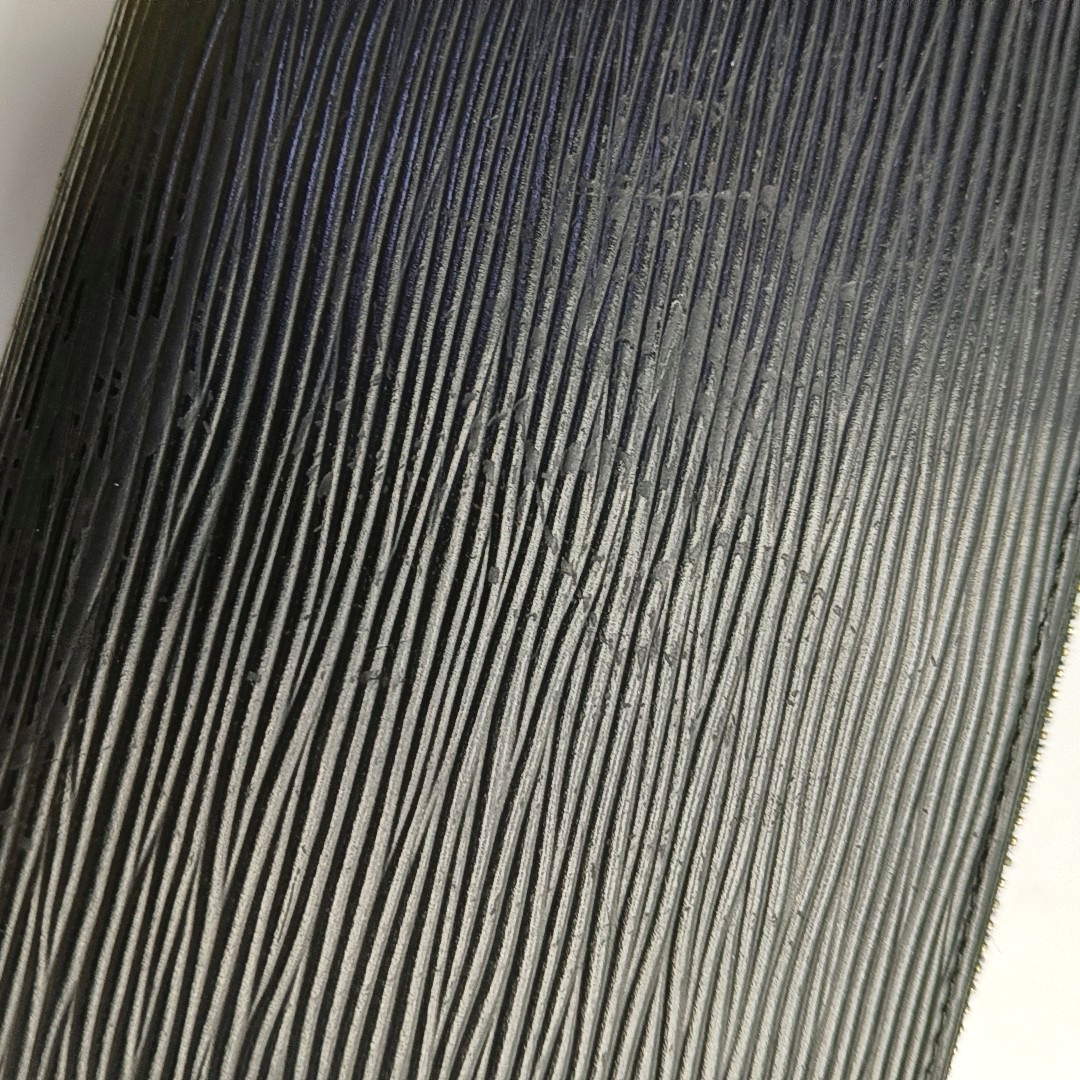 LOUIS VUITTON BlackEPI牛皮水波纹钱包 Silver Hardware-(SKU)-942990730