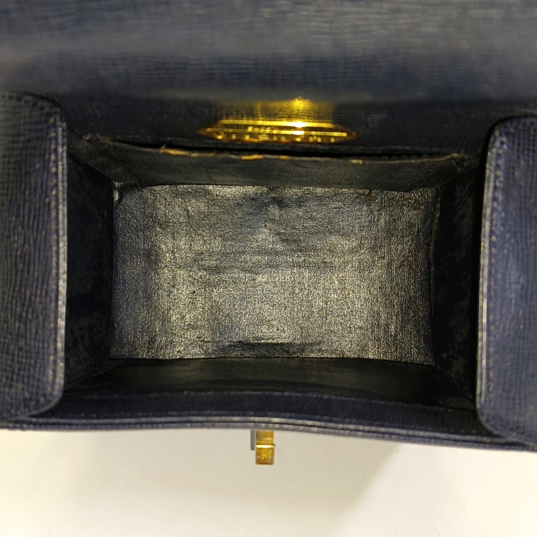 GIVENCHY Box Bag Black Cowhide Embossed Handbag Golden hardware Removable shoulder strap-(SKU)-944013708