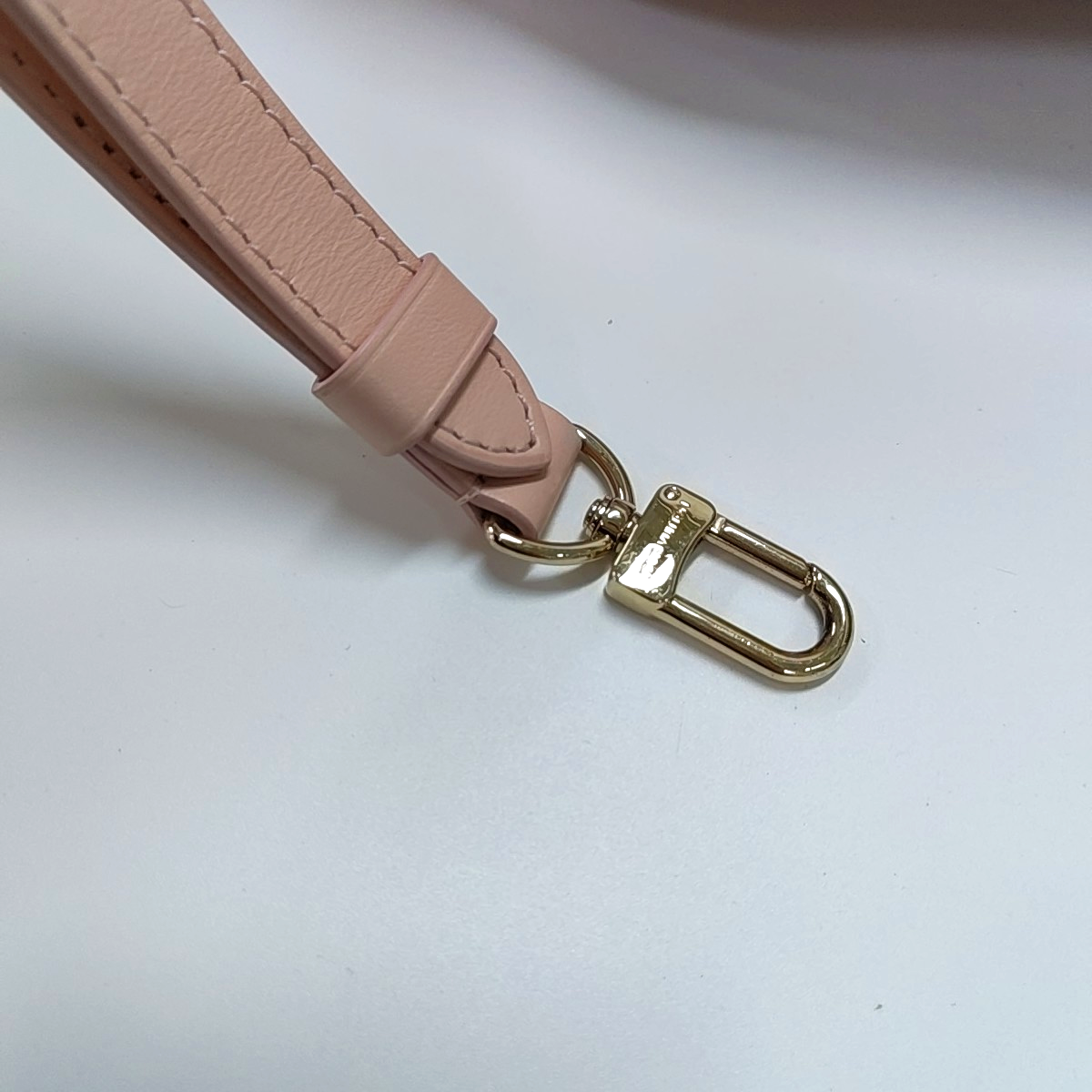 LOUIS VUITTON BUNDLE pink leather Monogram embossed crossbody bag handbag shoulder bag gold hardware removable shoulder strap complete accessories-(SKU)-962918842