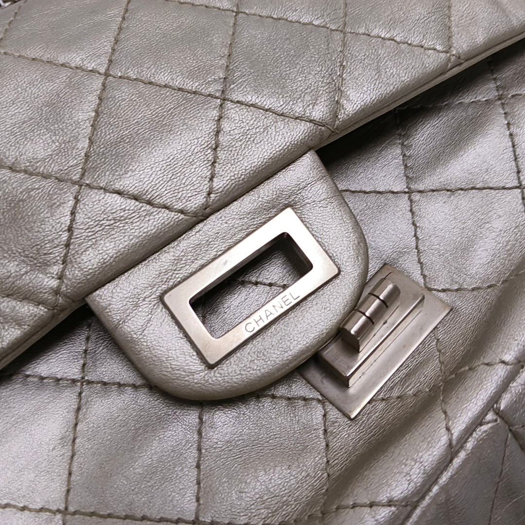 CHANEL 2.55 Silver Sheepskin Quilted Crossbody Shoulder Bag Silver Hardware 12 Flap-(SKU)-941216566