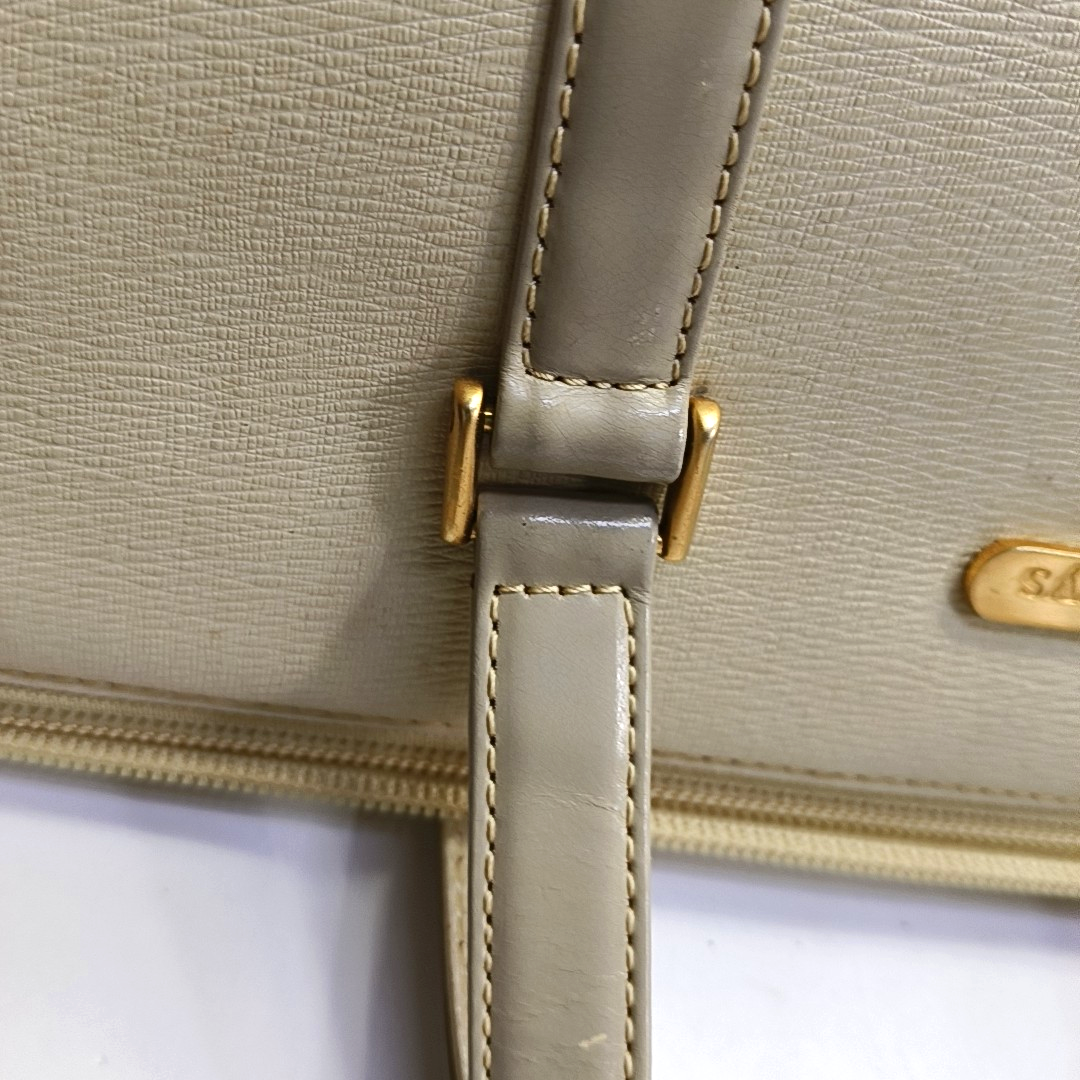 BURBERRY Beige Leather Tote Bag Golden hardware-(SKU)-944138896