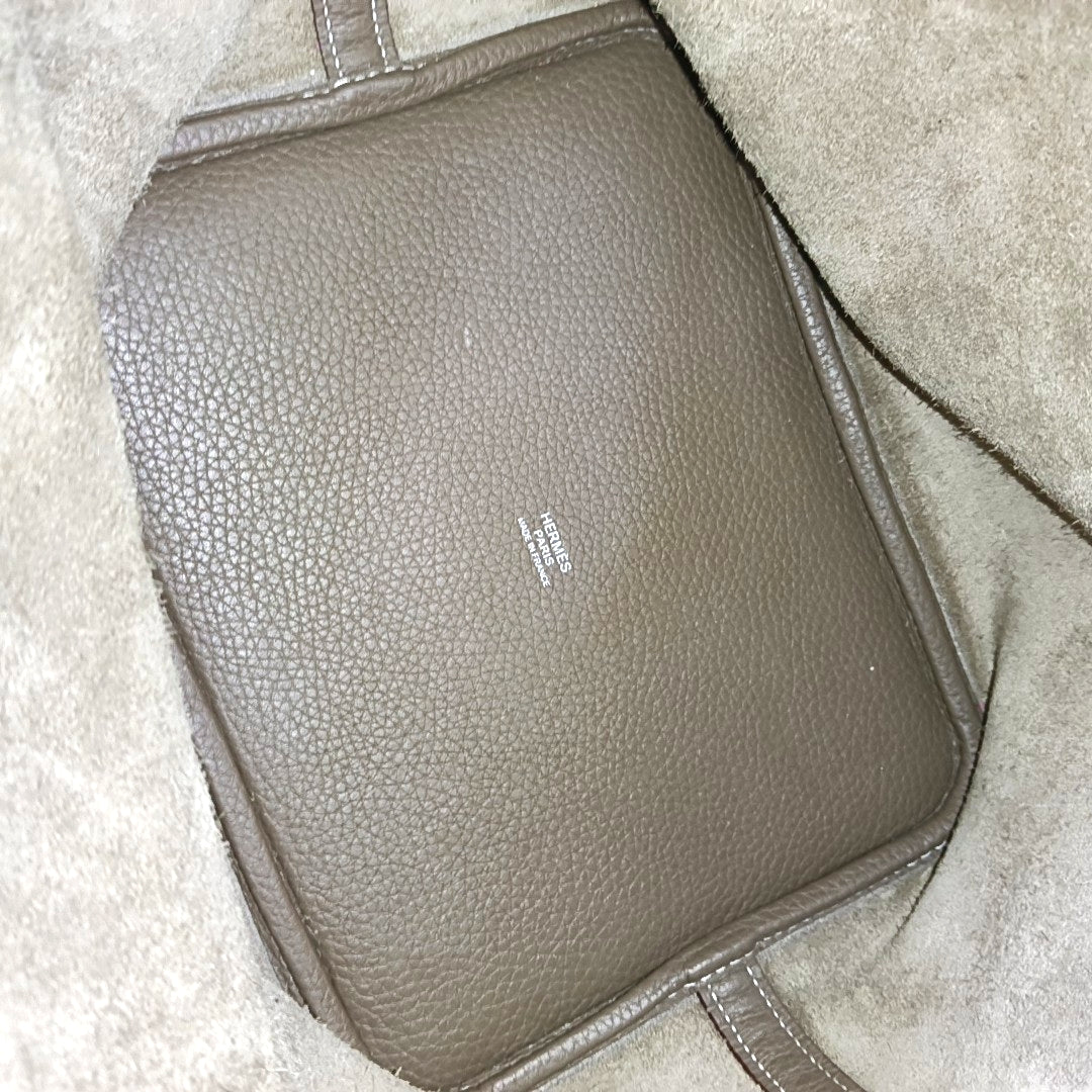 HERMÈS Picotin Lock 22 Elephant Grey Clemence Leather Market Basket Tote Bag with Silver Hardware Z-(SKU)-965324003