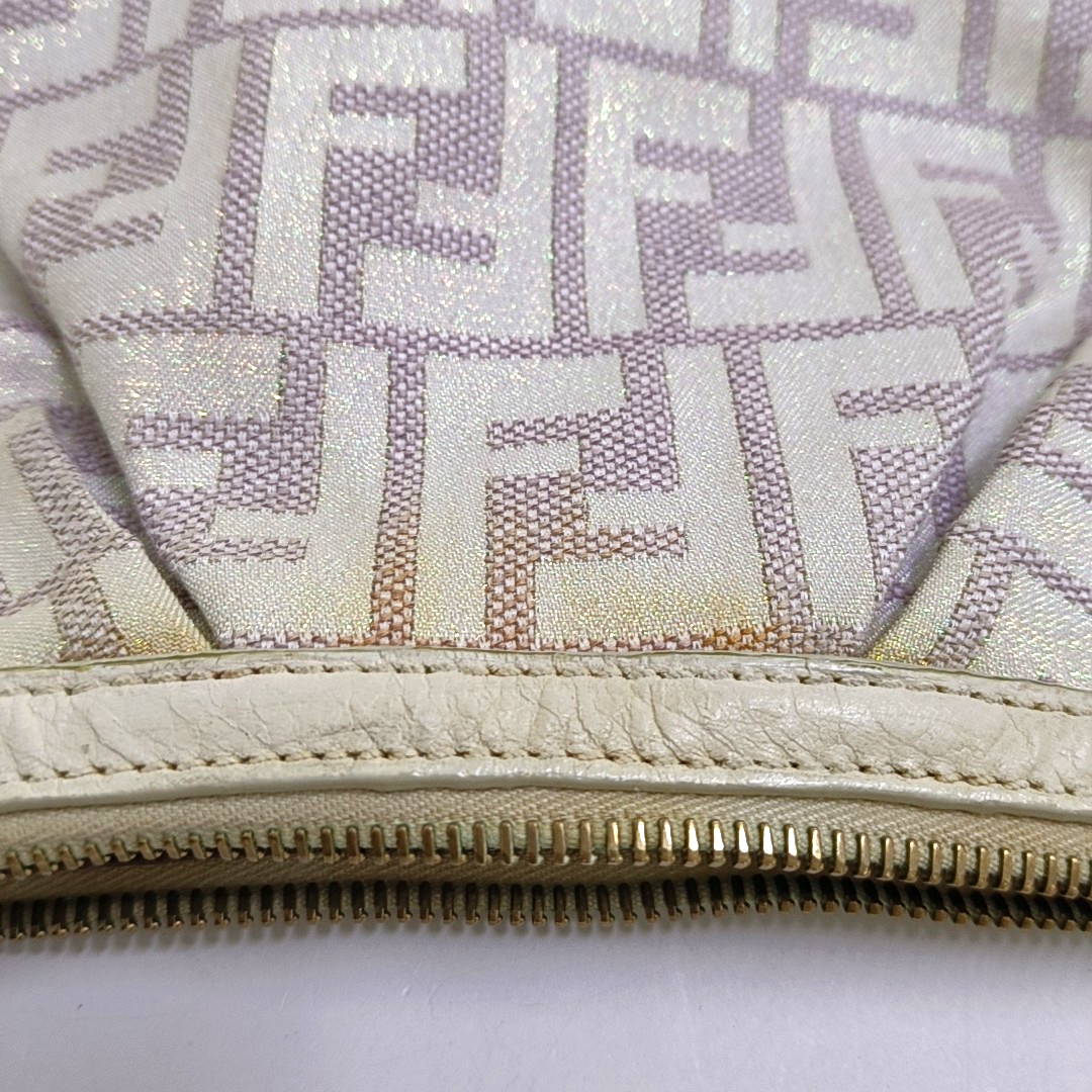 FENDI 米色织物双F老花Handheld包 Golden hardware-(SKU)-949067785