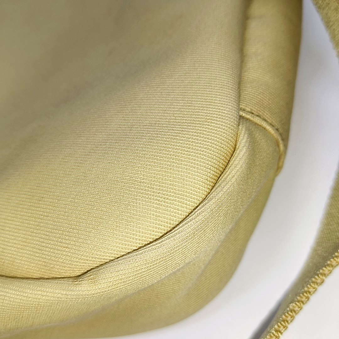 GUCCI Khaki Canvas Single Shoulder Bag, Crossbody Bag Golden hardware-(SKU)-941853667