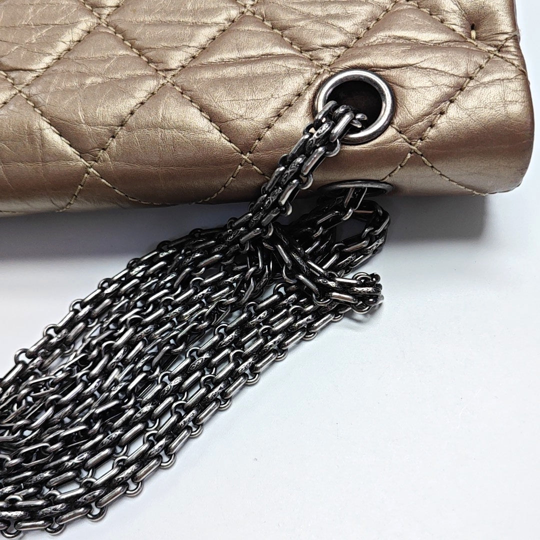 CHANEL 2.55 Maxi Super Large Golden Leather Quilted Single Shoulder Bag Crossbody Bag Palladium Hardware 16 Clasp-(SKU)-970538334