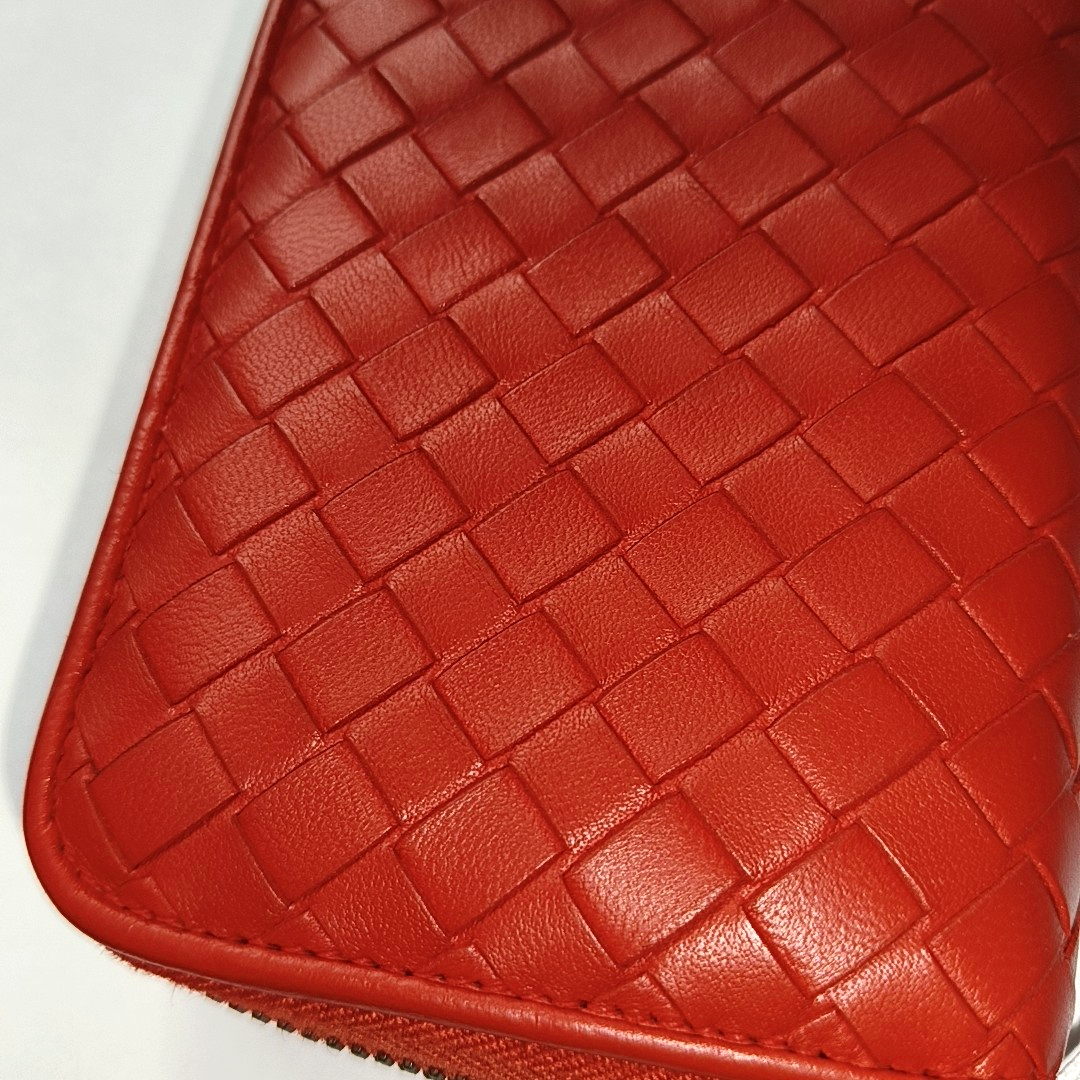 BOTTEGA VENETA Red Cowhide Woven Wallet Black hardware-(SKU)-957131888