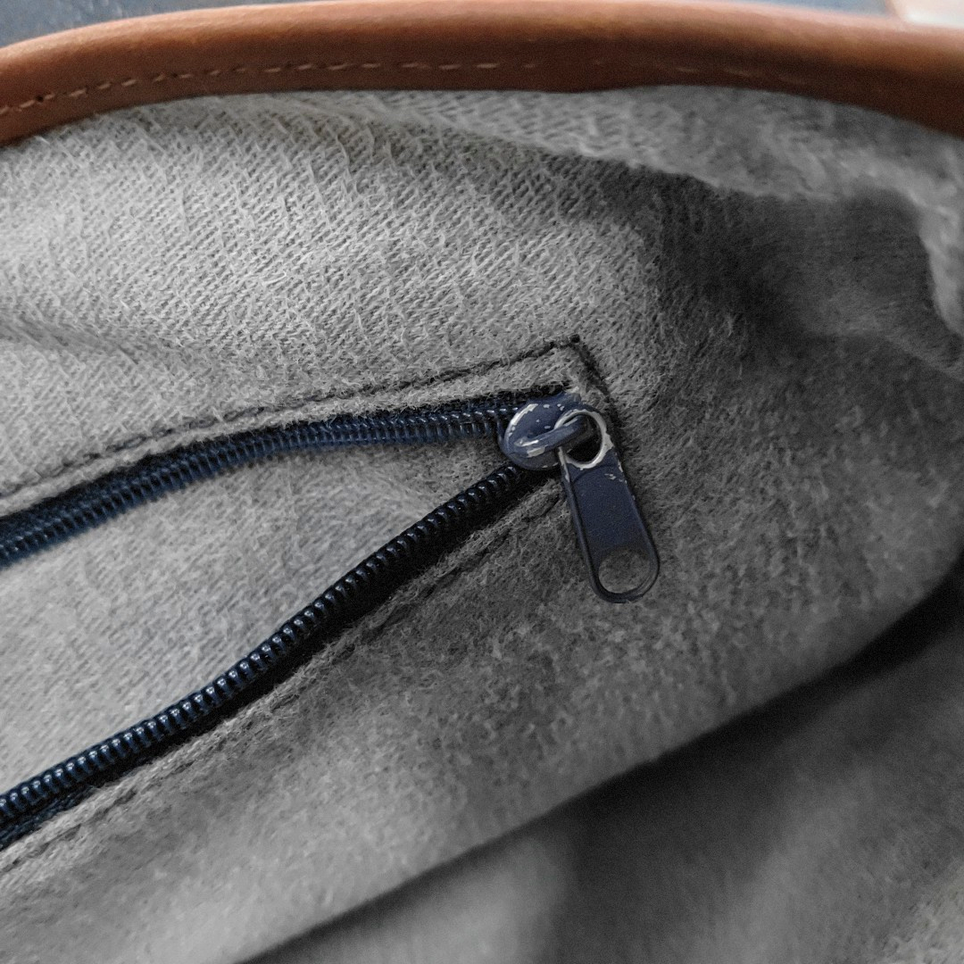 BURBERRY Dark Blue Cowhide Crossbody Bag Tote Bag Single Shoulder Bag Golden hardware Removable shoulder strap-(SKU)-955231320