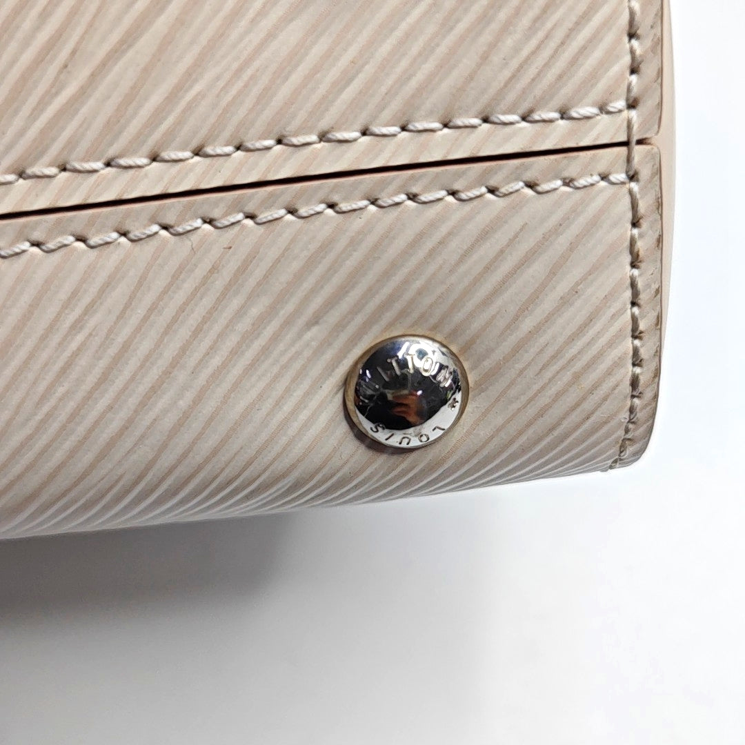 LOUIS VUITTON CLUNY Mini Size Beige EPI Calfskin Water Ripple Pattern Shoulder Bag Tote Bag Crossbody Bag Silver Hardware Removable Strap Included Accessories Complete-(SKU)-969178861