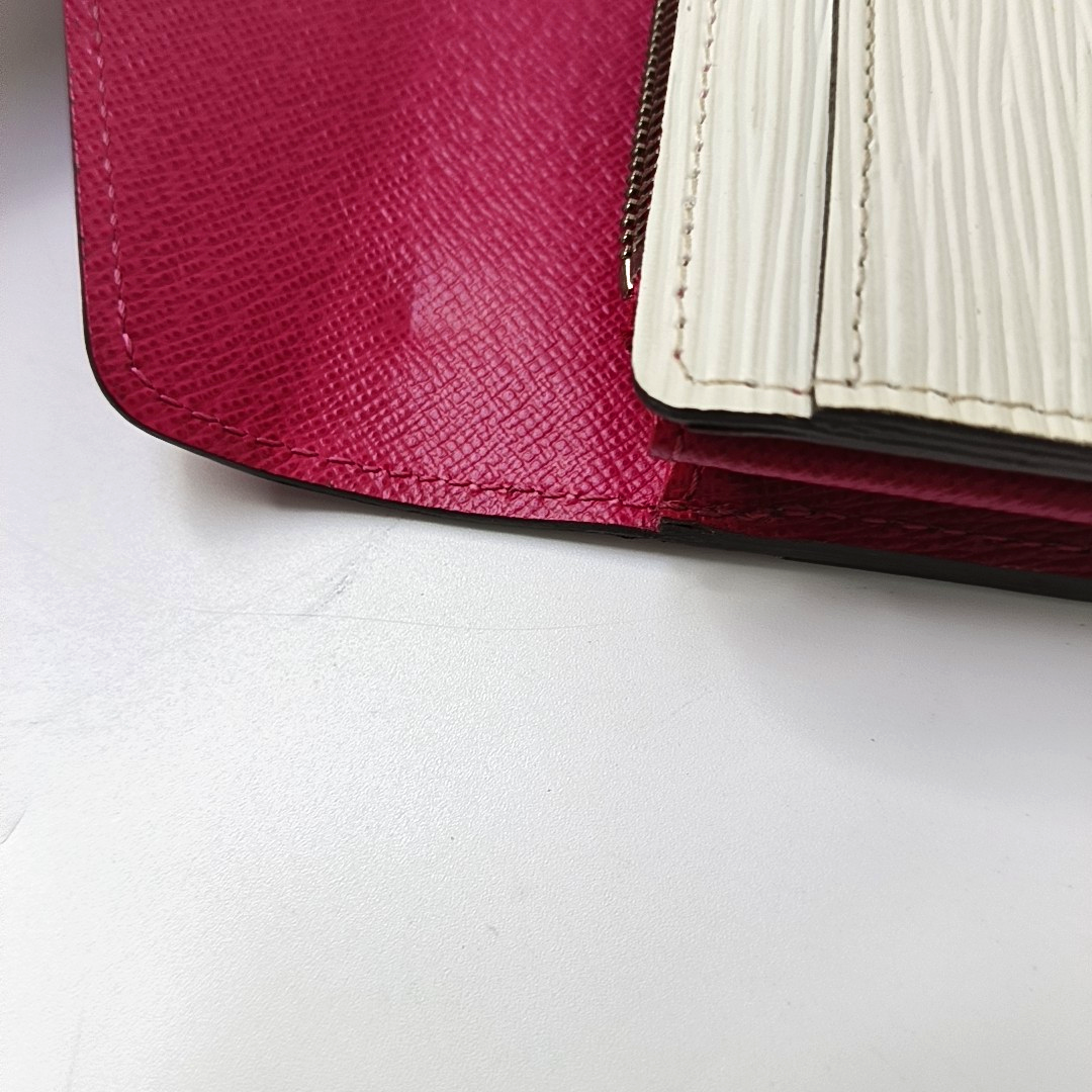 LOUIS VUITTON SARAH 白色EPI牛皮水波纹钱包 Silver Hardware-(SKU)-958343109