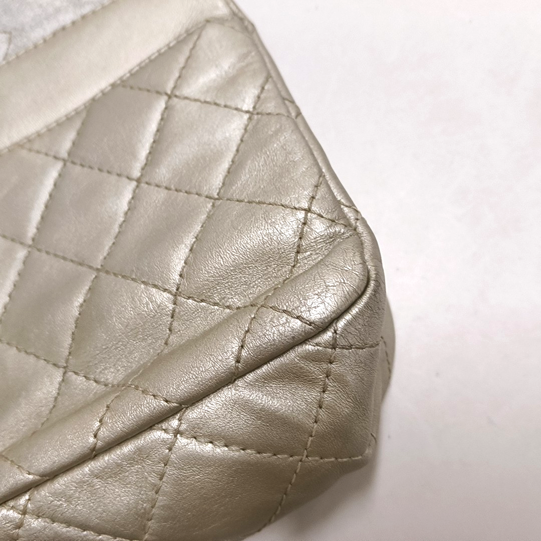 CHANEL 2.55 Silver Sheepskin Quilted Crossbody Shoulder Bag Silver Hardware 12 Flap-(SKU)-941216566