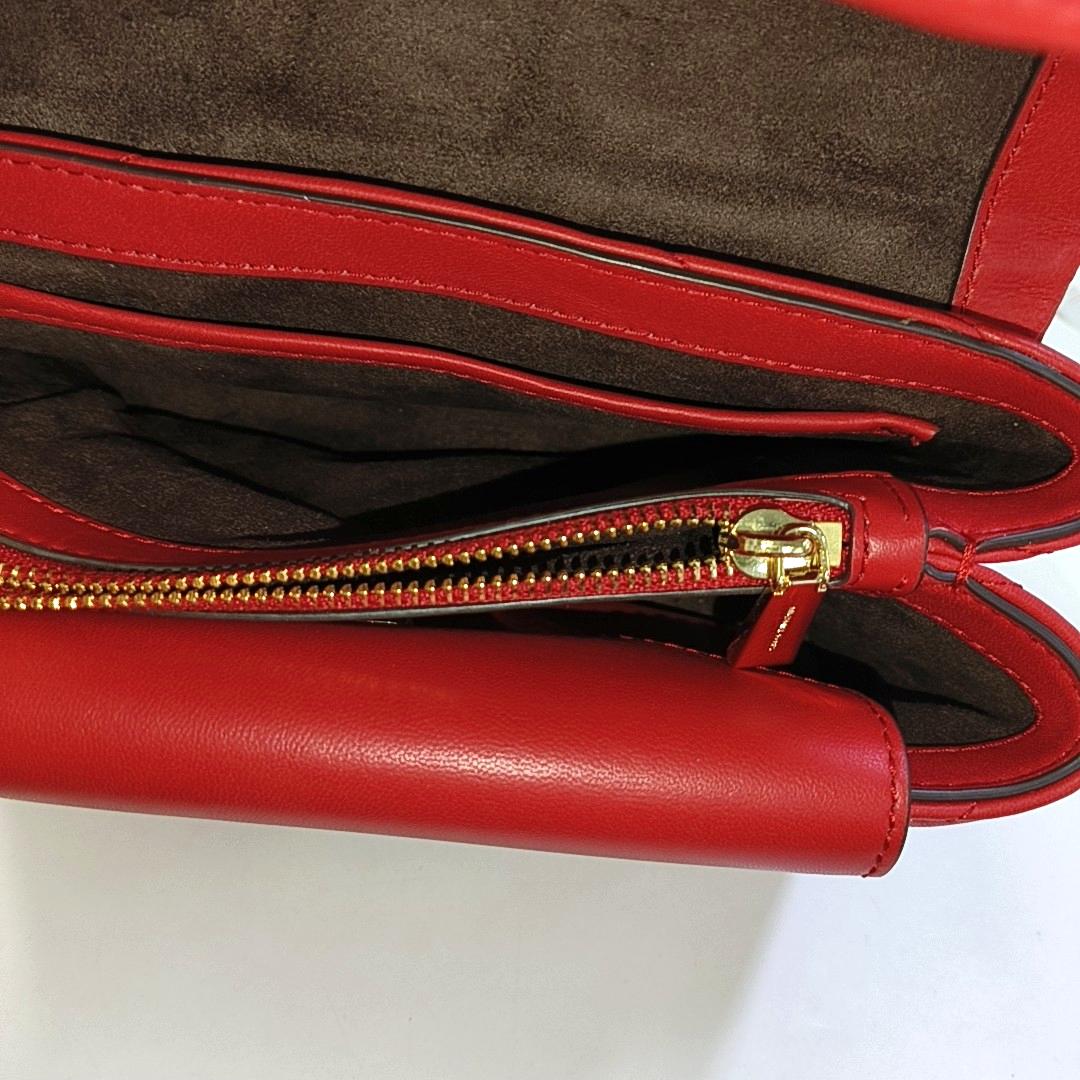 MICHAEL KORS Cece Medium size Red Cowhide Quilted Crossbody Bag Single Shoulder Bag Golden hardware Removable shoulder strap-(SKU)-944079945