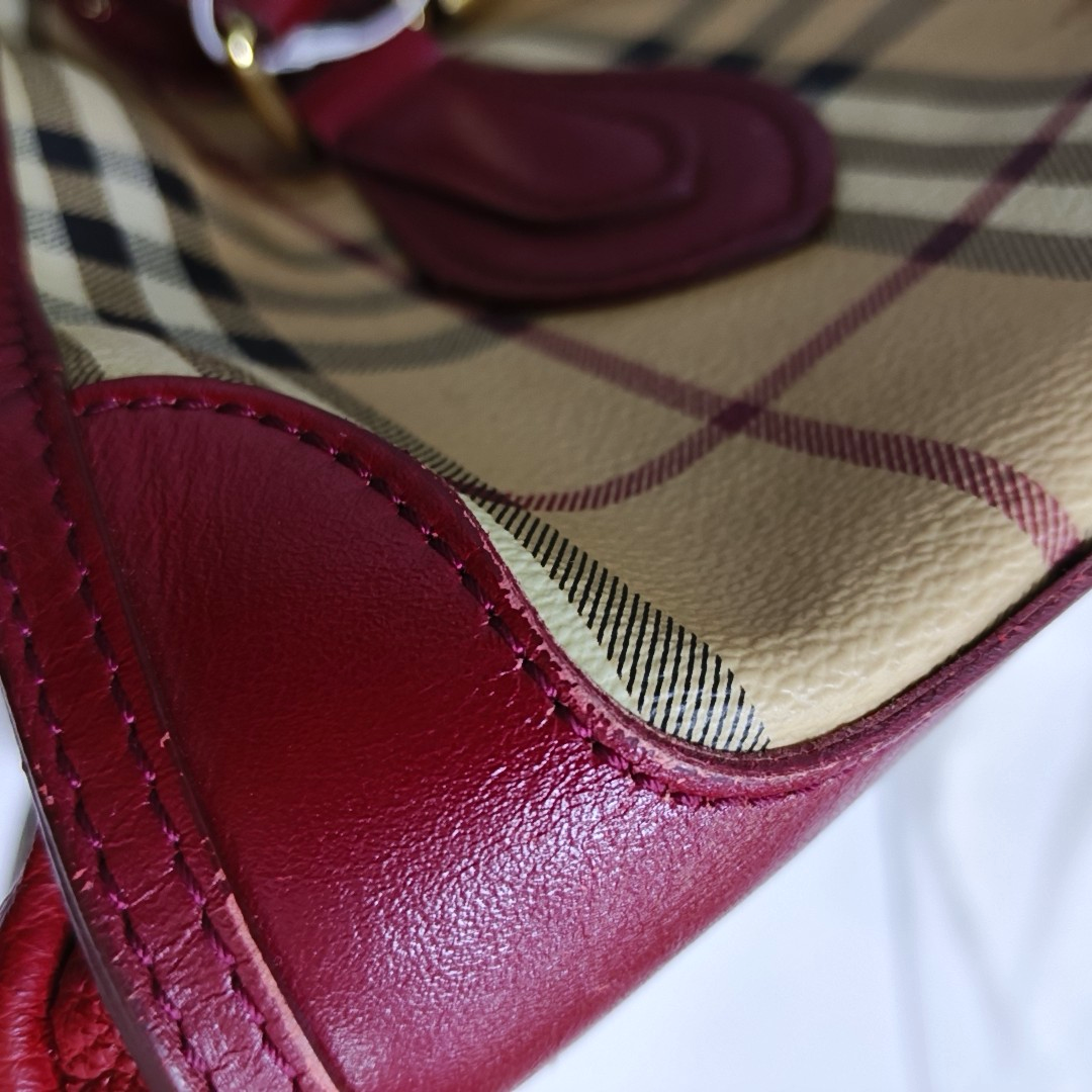 BURBERRY Red Coated Canvas Warhorse Plaid Single Shoulder Bag Golden hardware Removable shoulder strap-(SKU)-948483187