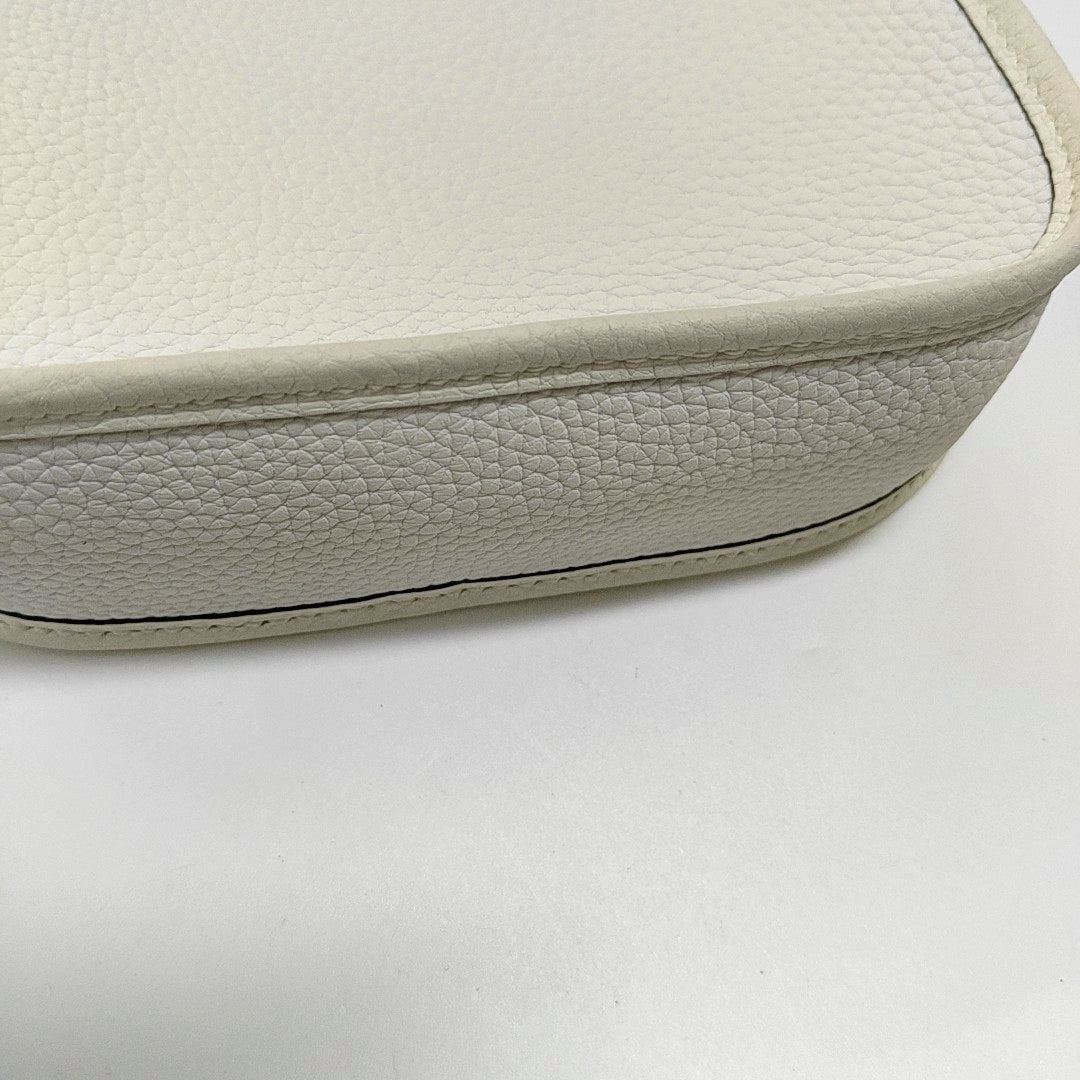 HERMÈS Evelyne New White Clemence Leather Cutout Shoulder Bag Crossbody Bag Handbag Golden Hardware Removable Shoulder Strap Accessories Included-(SKU)-961613052