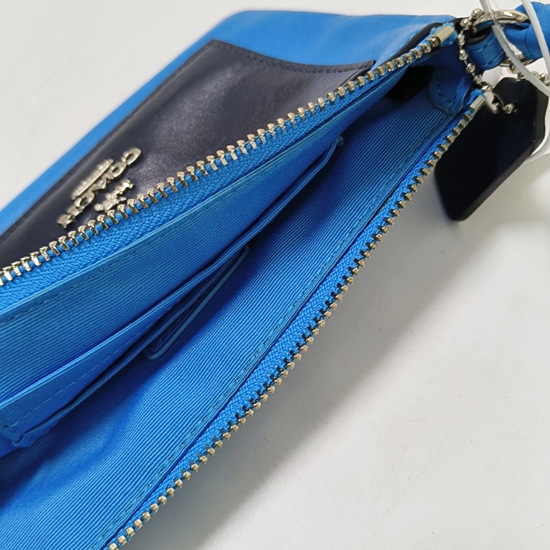 COACH CORNER ZIP POCHETTEBlue Leather Carriage Tote Bag16-(SKU)-942807108