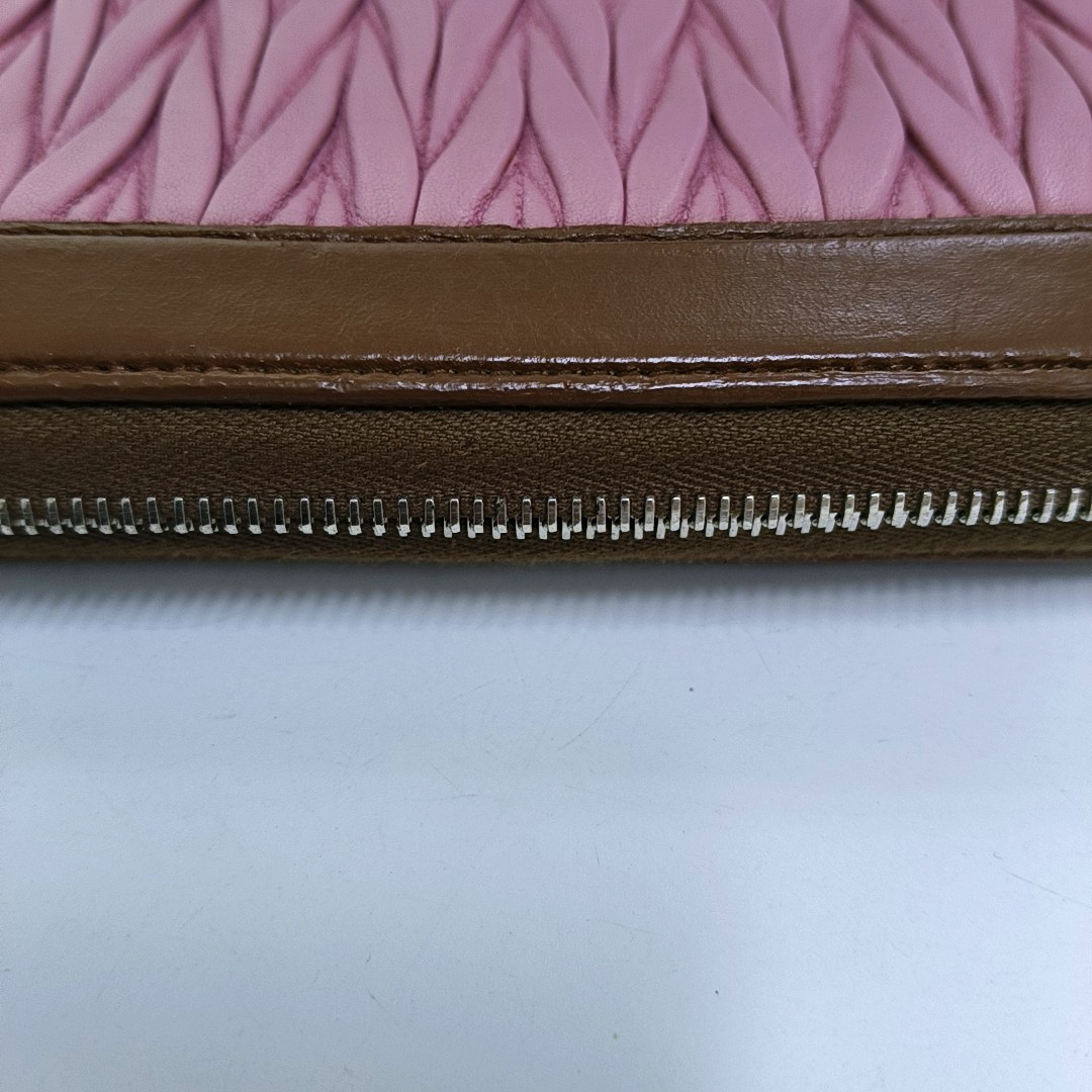 Miu Miu Pink sheepskin quilted wallet Silver Hardware-(SKU)-950469660