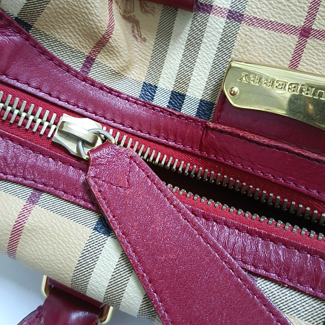 BURBERRY Red Coated Canvas Warhorse Plaid Single Shoulder Bag Golden hardware Removable shoulder strap-(SKU)-948483187