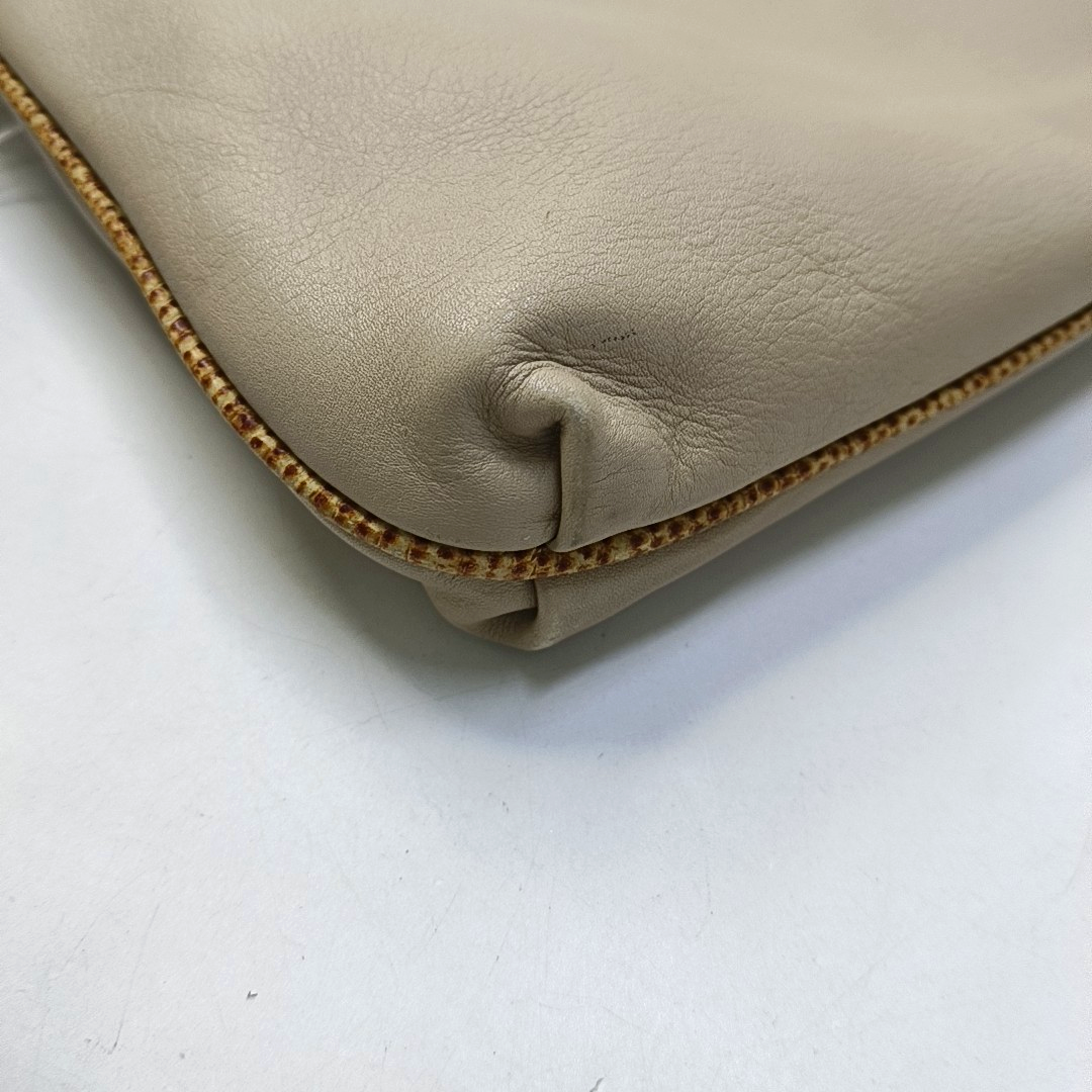 CELINE MACADAM CLUTCHES Khaki Cowhide Handbag Golden hardware-(SKU)-953216913