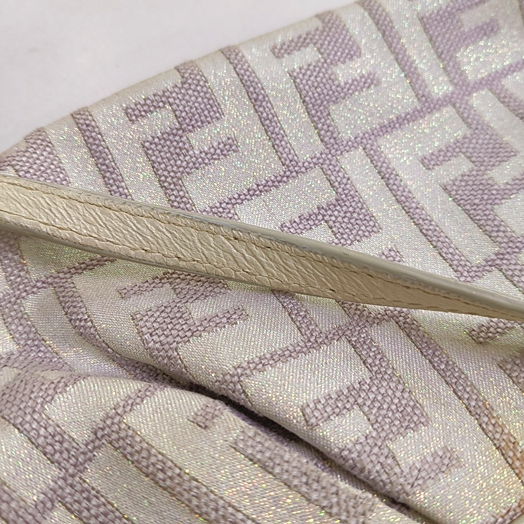 FENDI 米色织物双F老花Handheld包 Golden hardware-(SKU)-949067785