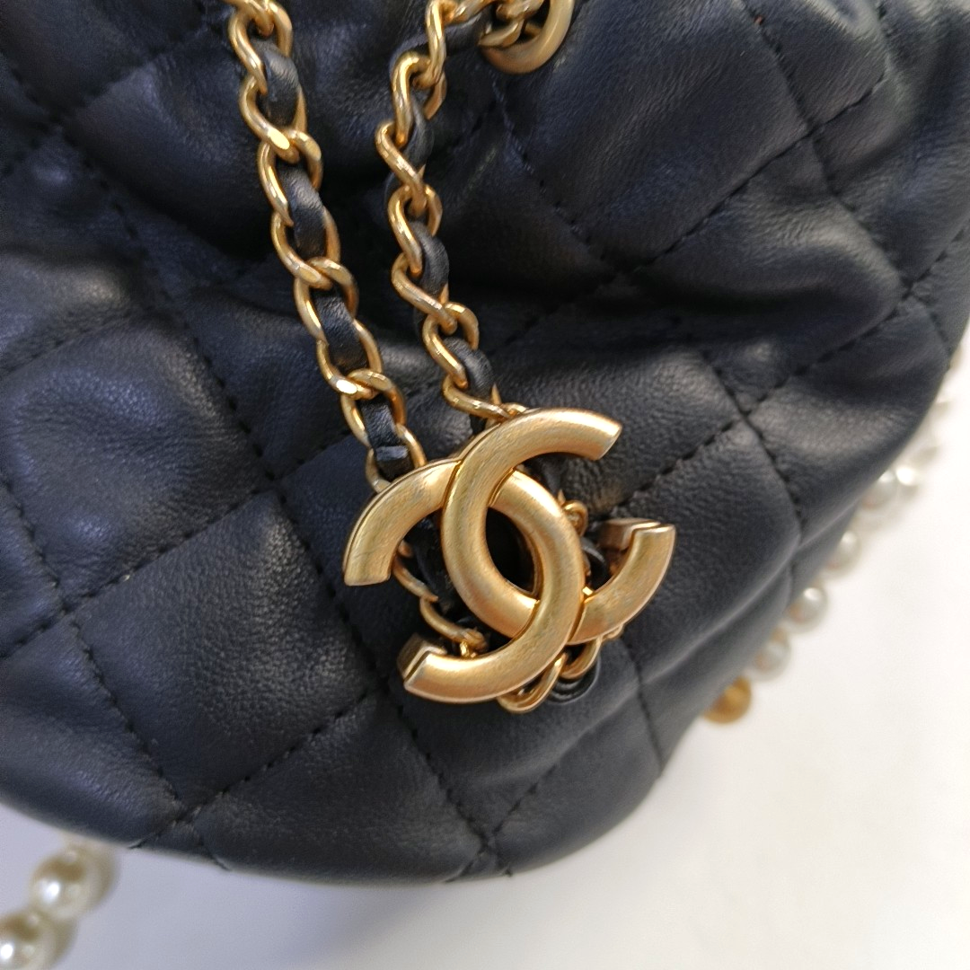 CHANEL DRAWSTRING Mini Black Calfskin Quilted Crossbody Shoulder Bag with Gold Hardware, 31 openings-(SKU)-953109942