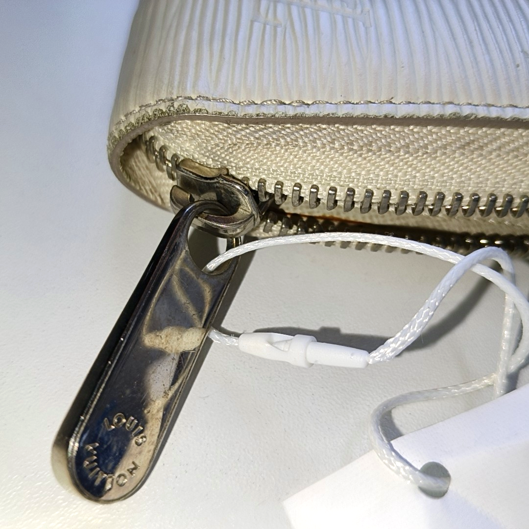 LOUIS VUITTON 白色EPI牛皮水波纹钱包 Golden hardware-(SKU)-14301822