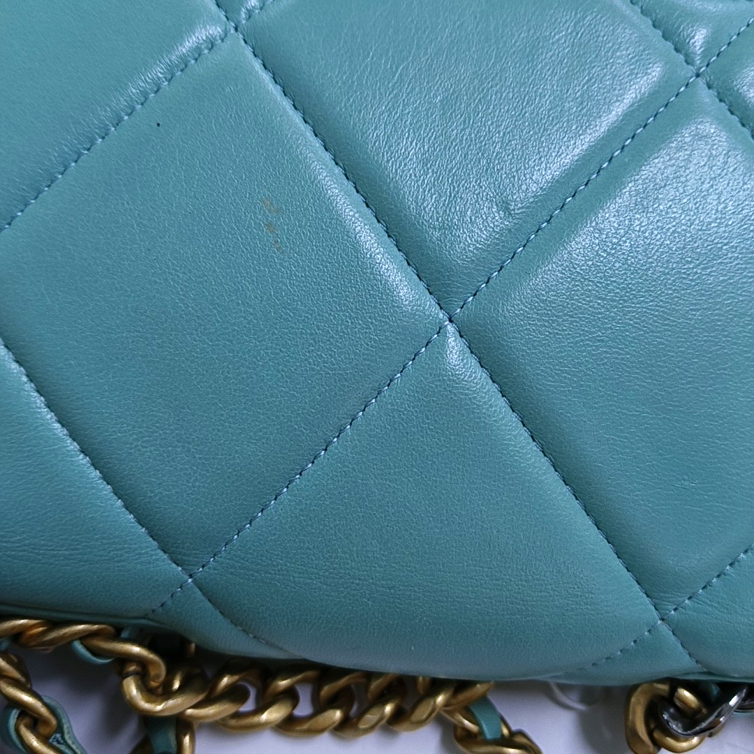 CHANEL CHANEL 19 WOC Blue Lamb Leather Quilted Chevron Shoulder Bag Golden Rhodium Hardware 31 Openings-(SKU)-953026549