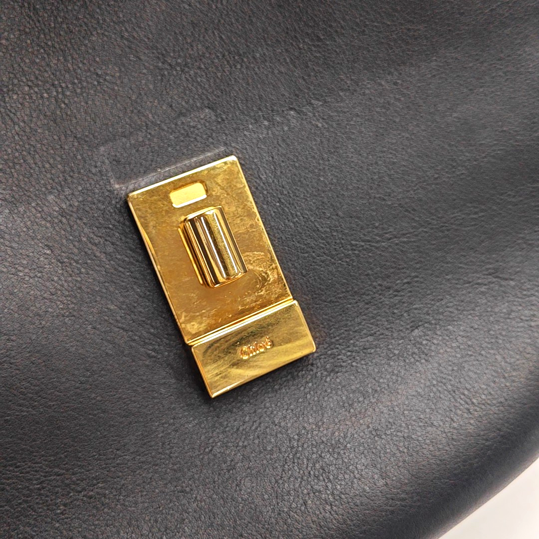 Chloé Drew Medium size Black Cowhide Studs Badge Crossbody, Single Shoulder Bag Golden hardware-(SKU)-959919601