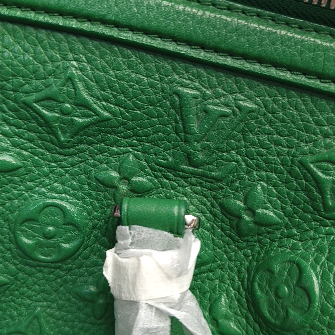 LOUIS VUITTON NEO PAPILLON Green leather monogram embossed Boston bag shoulder bag handbag crossbody bag with silver hardware and removable shoulder strap-(SKU)-950486296
