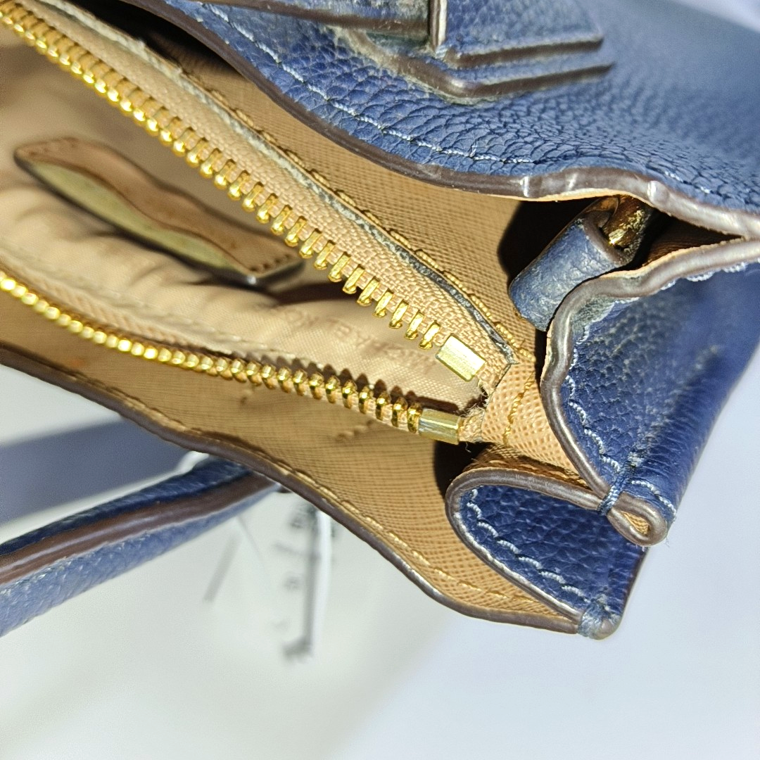 MICHAEL KORS Mercer Medium size Dark Blue Cowhide Embossed Single Shoulder Bag Handbag Crossbody Bag Golden hardware Removable shoulder strap-(SKU)-940019872