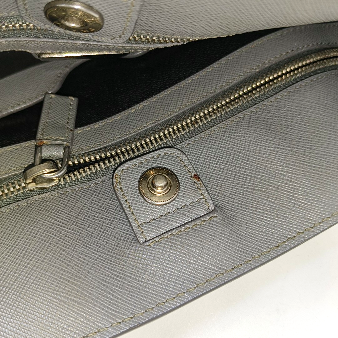 PRADA Tote bag Gray Cowhide Crosshatch Pattern Handbag, Single Shoulder Bag, Crossbody Ruthenium color hardware-(SKU)-951947159